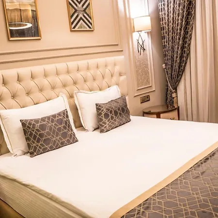 Отель Beethoven Premium 4*