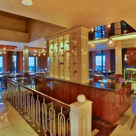 Beethoven Premium Hotel 4*