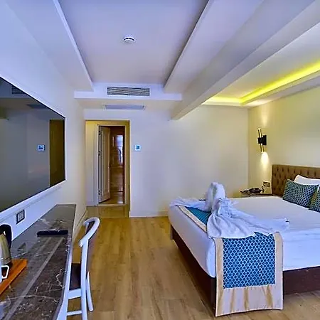 Beethoven Premium Hotel 4*