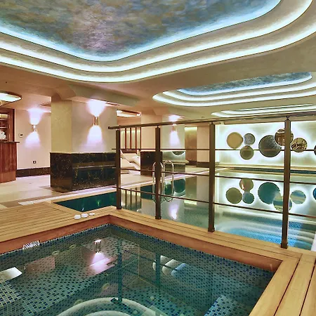 Beethoven Premium Hotell